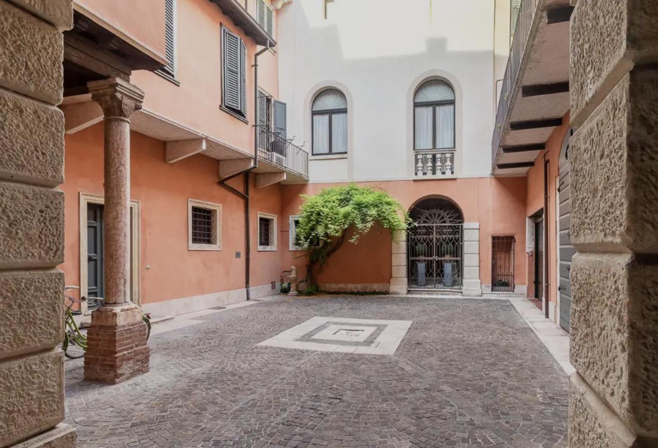 Residenza Elisabetta Luxury Hotel Verona Exterior photo